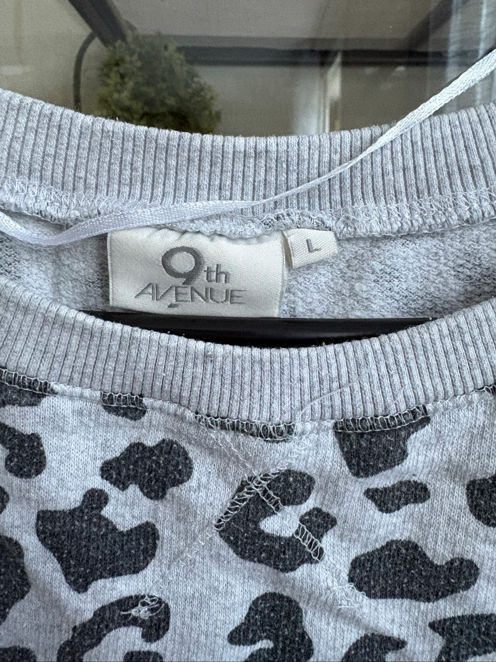 Suéter gris estilo leopardo talla L para mujer – photo 4